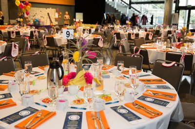 2016LuncheonTablenoguests